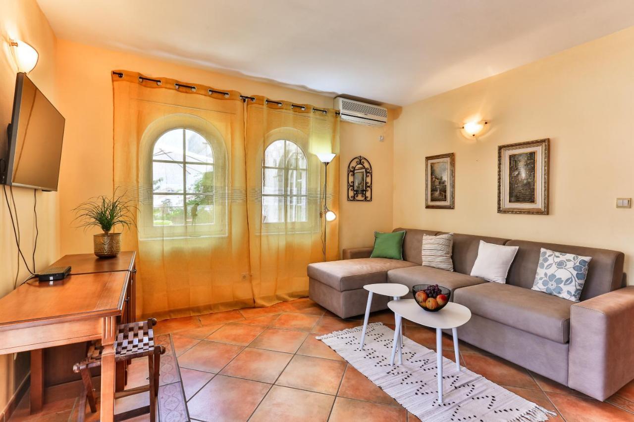 daMonte – Apartments&rooms Budva Buitenkant foto