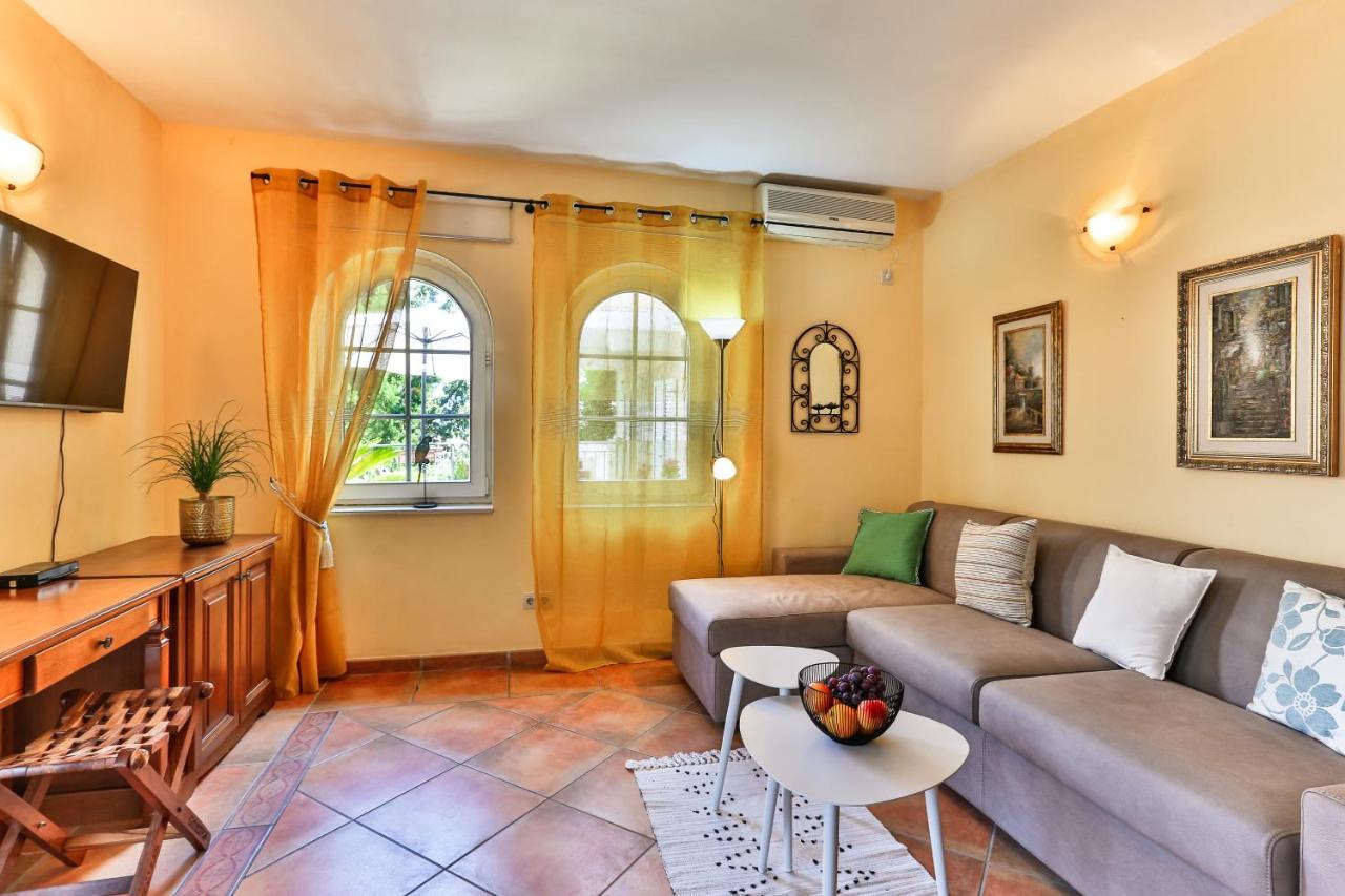 daMonte – Apartments&rooms Budva Buitenkant foto