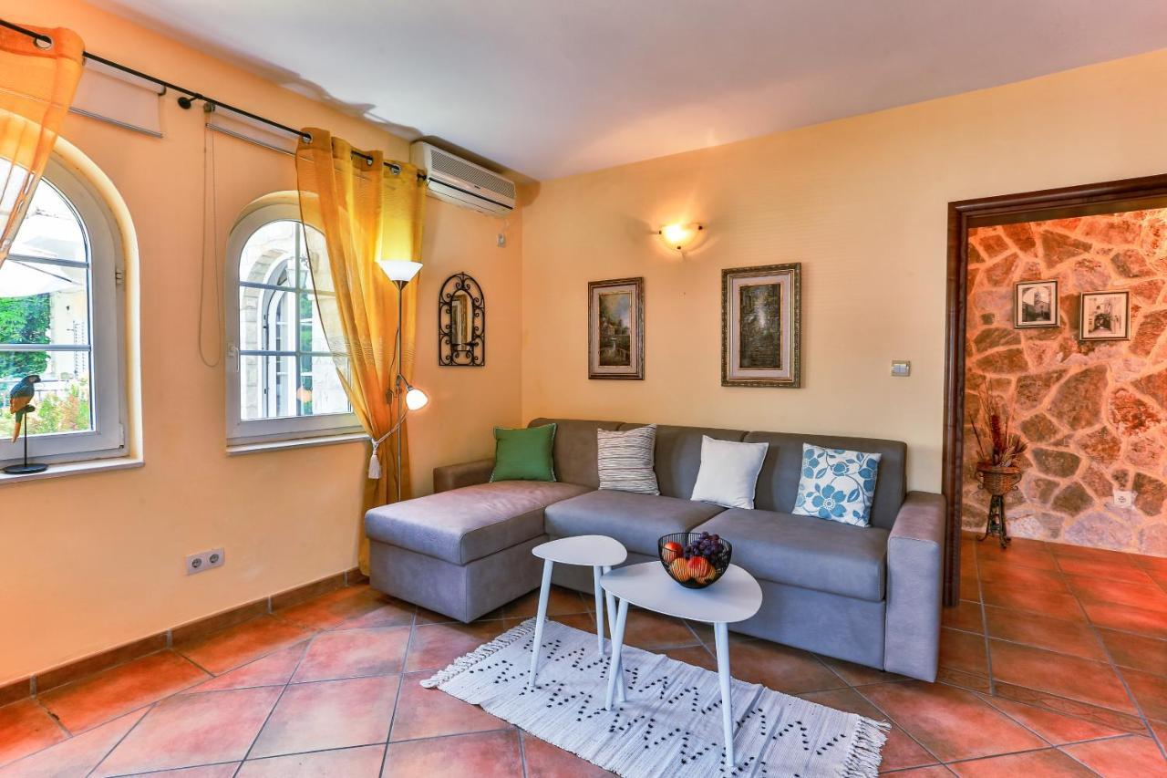 daMonte – Apartments&rooms Budva Buitenkant foto